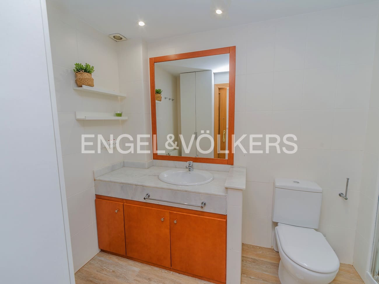 Bungalow de 5 habitaciones en Alicante / Alacant ciudad en venta con piscina garaje - 795.000 € (Ref: 10116078)