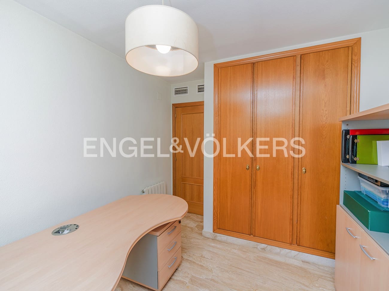 Bungalow de 5 habitaciones en Alicante / Alacant ciudad en venta con piscina garaje - 795.000 € (Ref: 10116078)