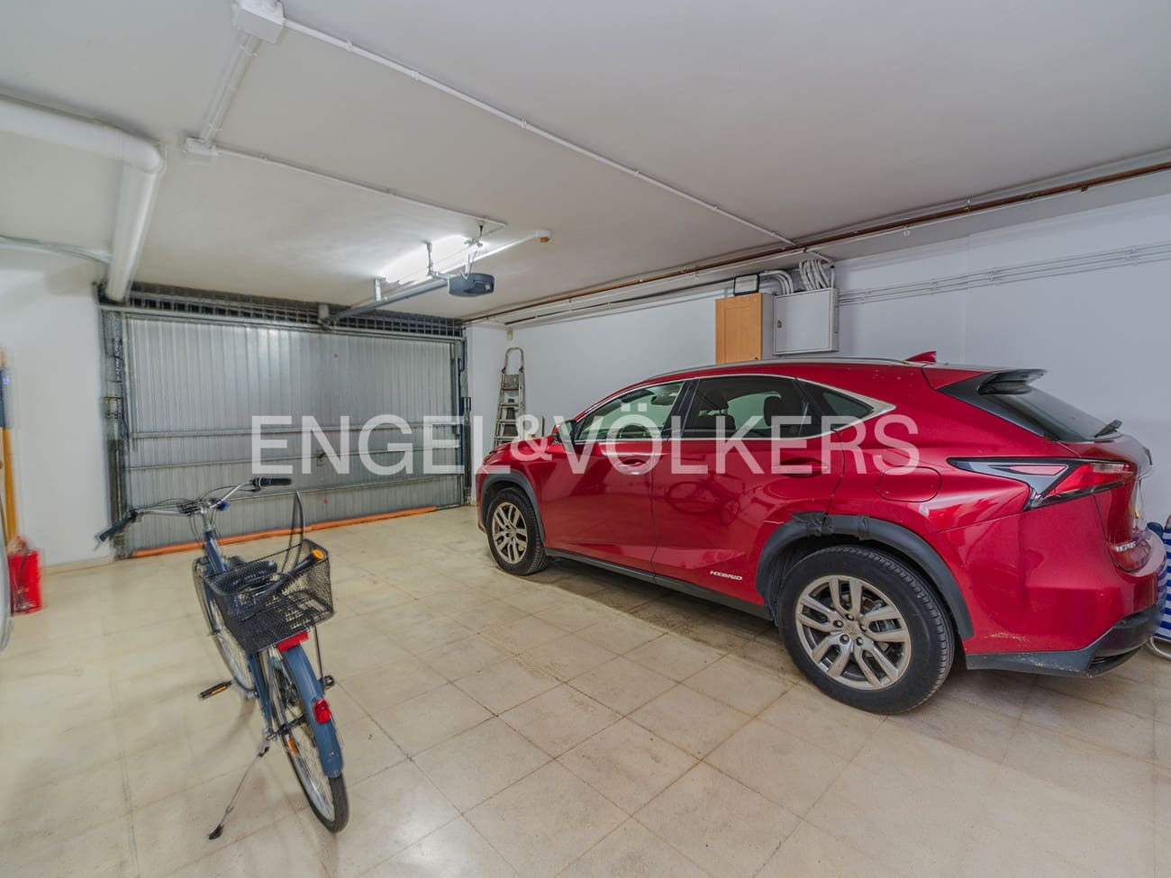 Bungalow de 5 habitaciones en Alicante / Alacant ciudad en venta con piscina garaje - 795.000 € (Ref: 10116078)