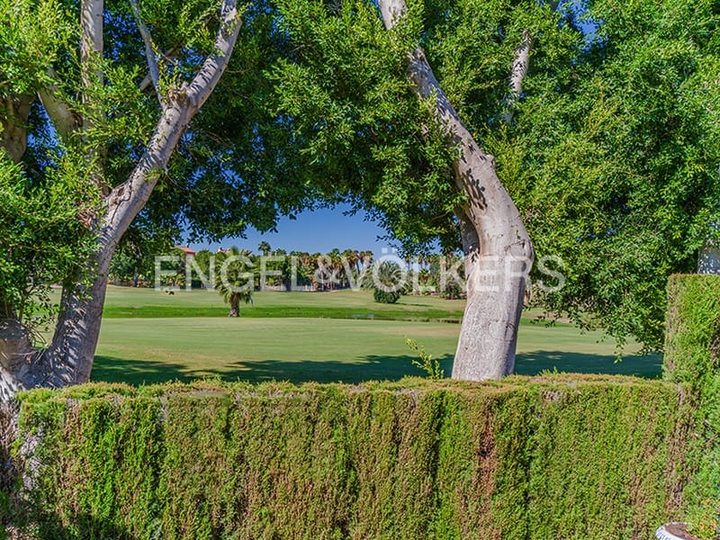 Bungalow de 5 habitaciones en Alicante / Alacant ciudad en venta con piscina garaje - 795.000 € (Ref: 10116078)