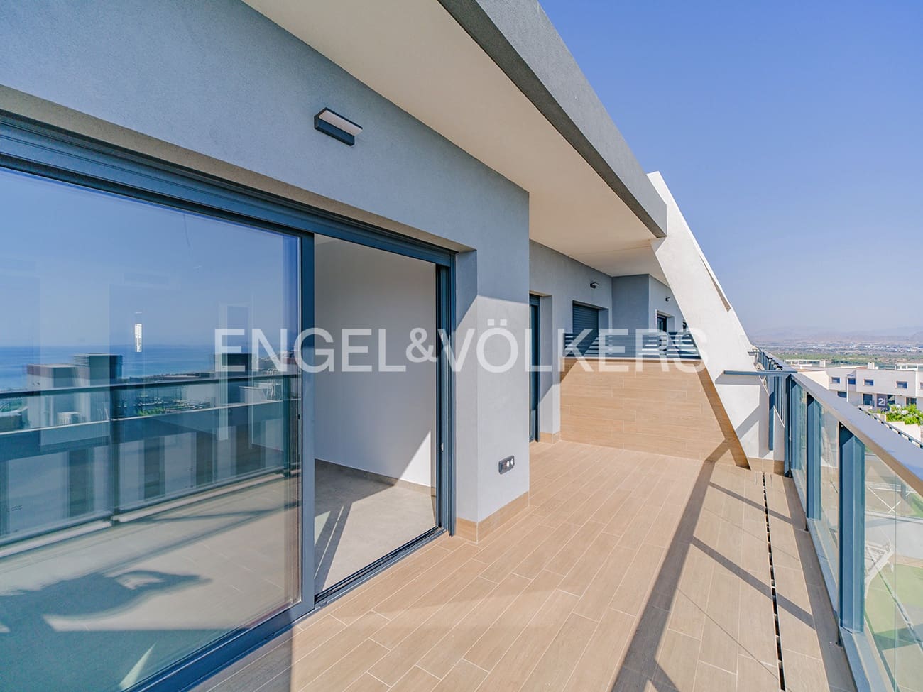 2 slaapkamer Appartement te koop in Gran Alacant met zwembad garage - € 499.000 (Ref: 10120997)