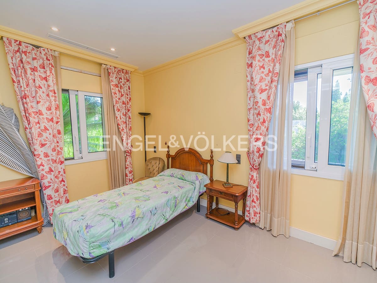 Apartamento de 4 habitaciones en Cabo de las Huertas en venta con piscina garaje - 550.000 € (Ref: 10124950)