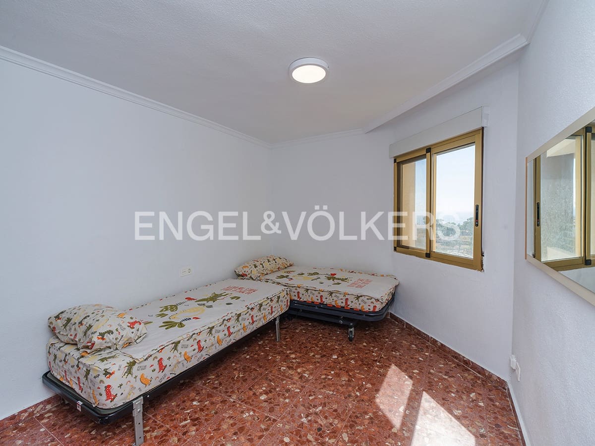 4 bedroom Apartment for sale in Cabo de las Huertas with pool garage - € 550,000 (Ref: 10124950)