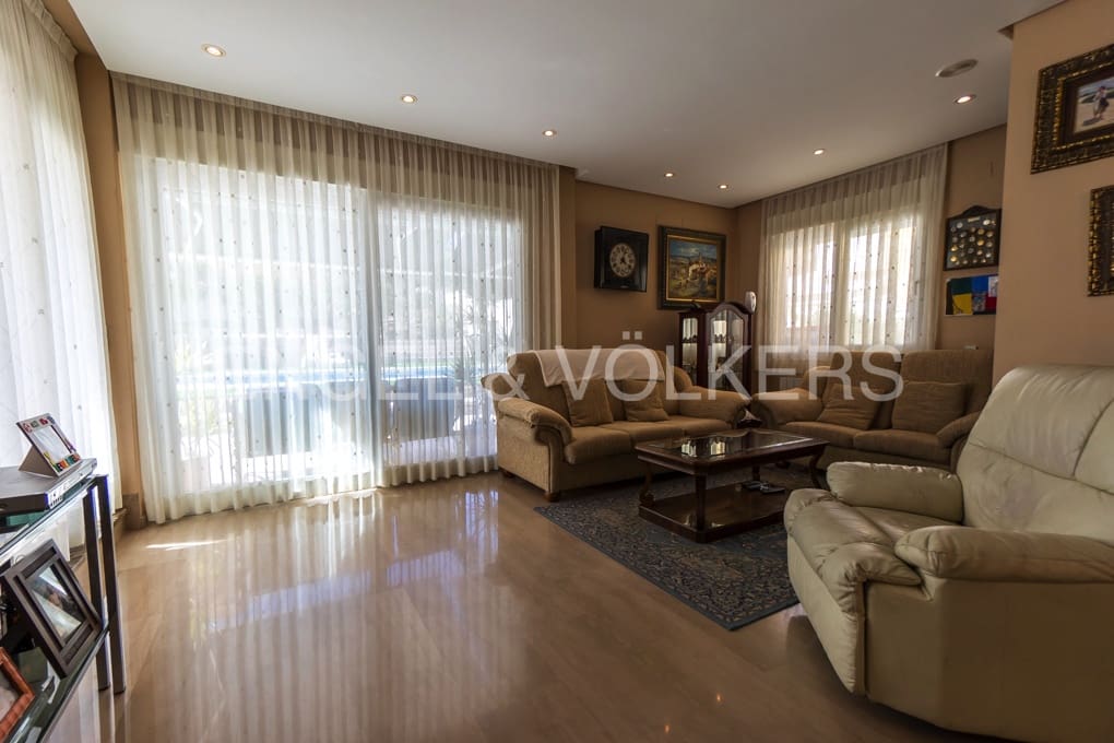 5 slaapkamer Villa te koop in Cabo de las Huertas met zwembad garage - € 1.190.000 (Ref: 10132127)