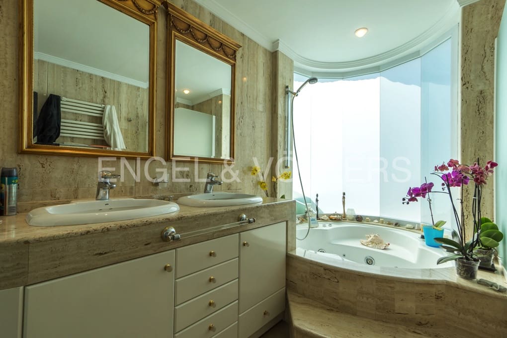 5 slaapkamer Villa te koop in Cabo de las Huertas met zwembad garage - € 1.190.000 (Ref: 10132127)