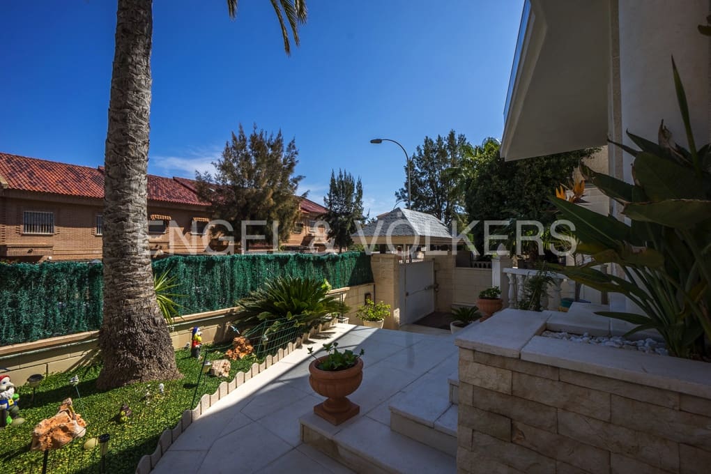 5 slaapkamer Villa te koop in Cabo de las Huertas met zwembad garage - € 1.190.000 (Ref: 10132127)