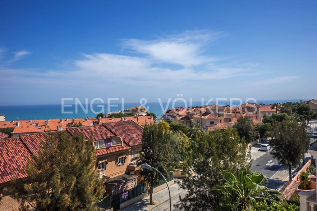 5 slaapkamer Villa te koop in Cabo de las Huertas met zwembad garage - € 1.190.000 (Ref: 10132127)