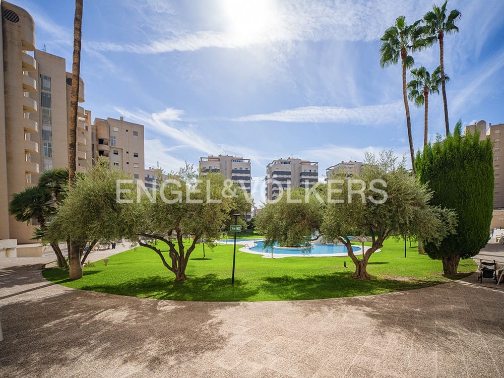 2 soverom Leilighet til salgs i Playa de Muchavista med svømmebasseng - € 337 000 (Ref: 10135195)