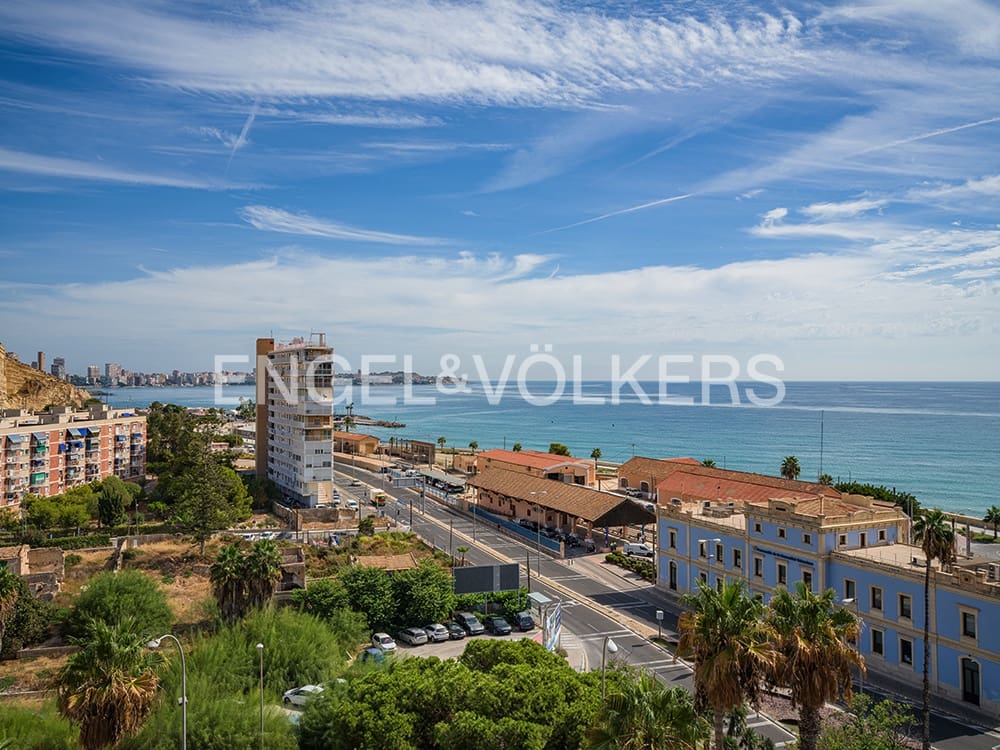 2 soveværelse Lejlighed til salg i Alicante by - € 399.000 (Ref: 10138767)