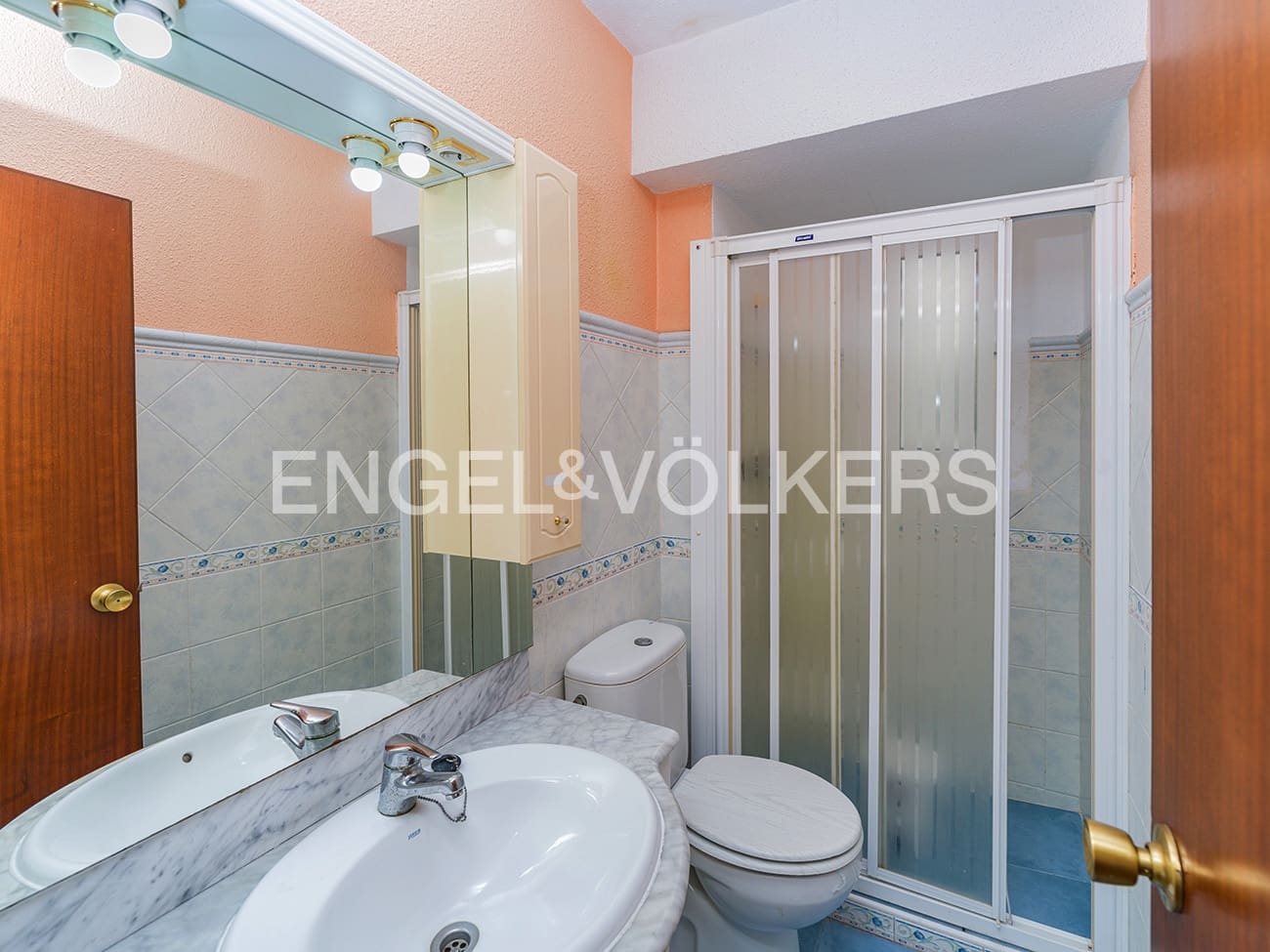 2 soveværelse Lejlighed til salg i Alicante by - € 399.000 (Ref: 10138767)