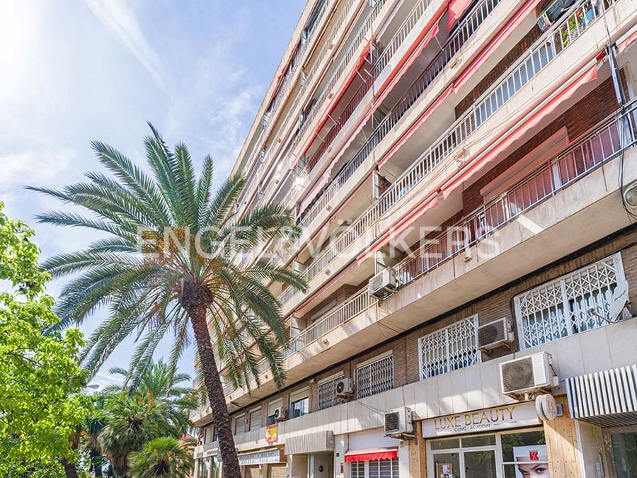 2 soveværelse Lejlighed til salg i Alicante by - € 399.000 (Ref: 10138767)