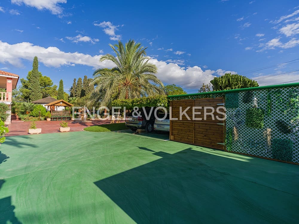 5 sypialnia Dom na sprzedaż w San Vicente / Sant Vicent del Raspeig z basenem garażem - 698 000 € (Ref: 10156882)