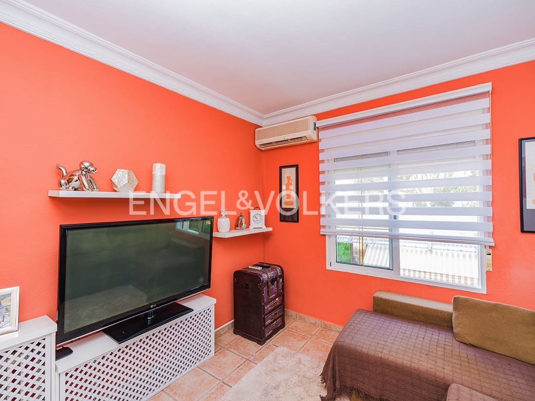 5 sypialnia Dom na sprzedaż w San Vicente / Sant Vicent del Raspeig z basenem garażem - 698 000 € (Ref: 10156882)
