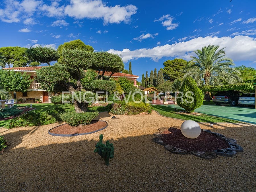5 sypialnia Dom na sprzedaż w San Vicente / Sant Vicent del Raspeig z basenem garażem - 698 000 € (Ref: 10156882)