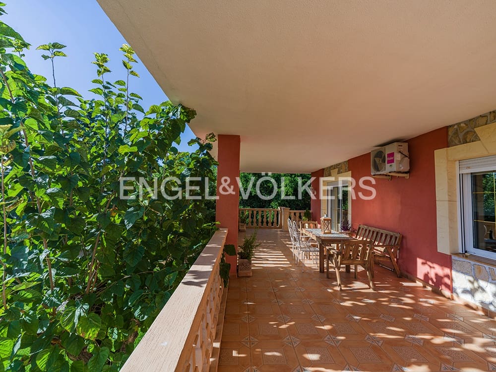 5 sypialnia Dom na sprzedaż w San Vicente / Sant Vicent del Raspeig z basenem garażem - 698 000 € (Ref: 10156882)
