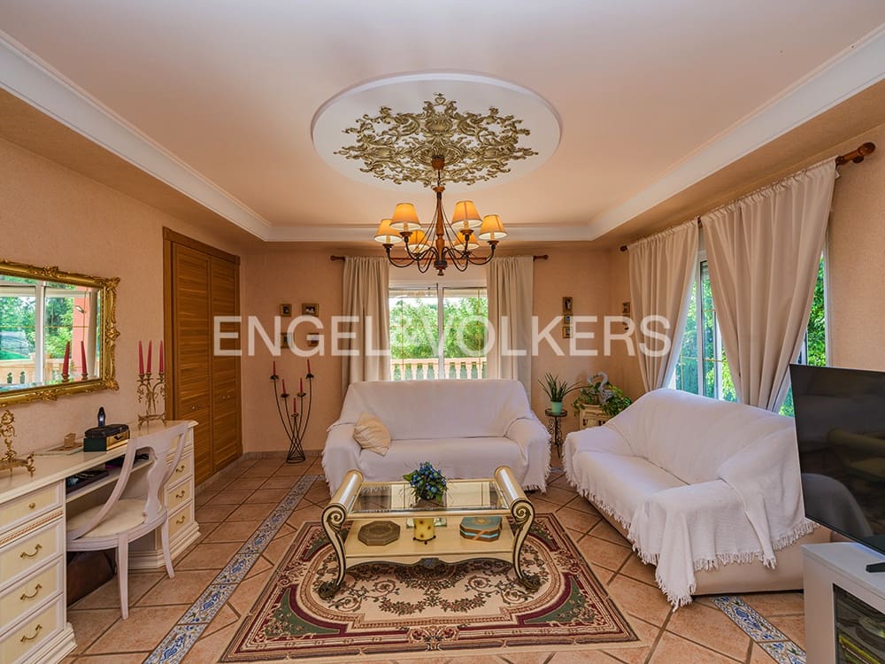 5 sypialnia Dom na sprzedaż w San Vicente / Sant Vicent del Raspeig z basenem garażem - 698 000 € (Ref: 10156882)