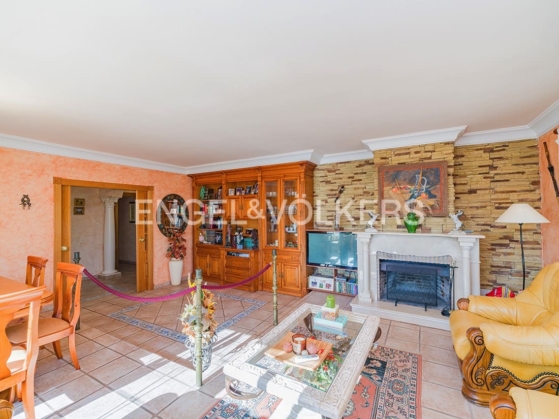 5 sypialnia Dom na sprzedaż w San Vicente / Sant Vicent del Raspeig z basenem garażem - 698 000 € (Ref: 10156882)