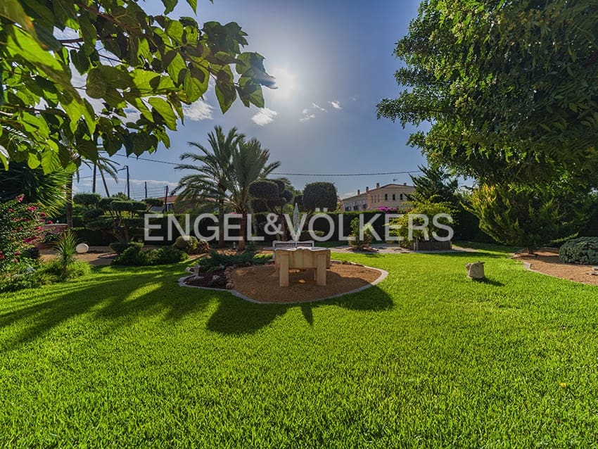 5 sypialnia Dom na sprzedaż w San Vicente / Sant Vicent del Raspeig z basenem garażem - 698 000 € (Ref: 10156882)