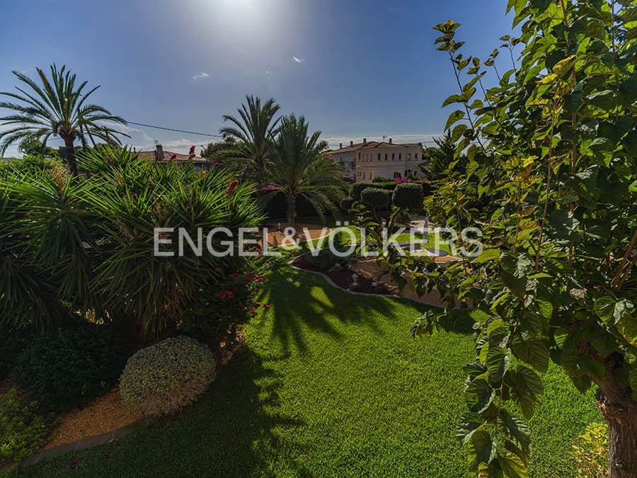 5 sypialnia Dom na sprzedaż w San Vicente / Sant Vicent del Raspeig z basenem garażem - 698 000 € (Ref: 10156882)