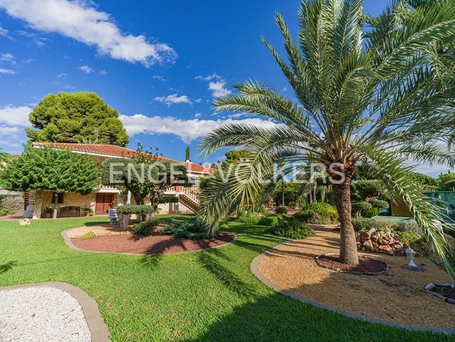 5 sypialnia Dom na sprzedaż w San Vicente / Sant Vicent del Raspeig z basenem garażem - 698 000 € (Ref: 10156882)