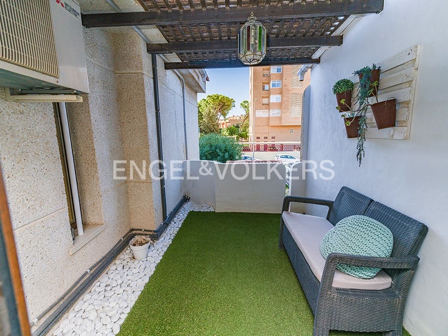 Bungalow de 3 habitaciones en Cabo de las Huertas en venta con piscina garaje - 565.000 € (Ref: 10172205)