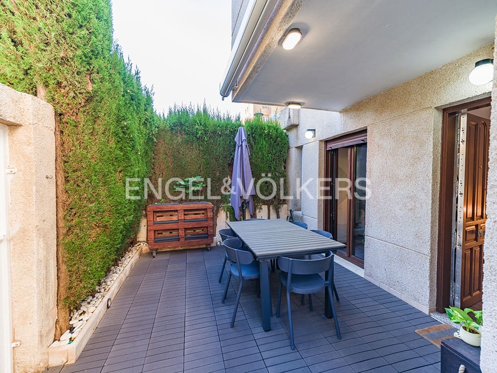 Bungalow de 3 habitaciones en Cabo de las Huertas en venta con piscina garaje - 565.000 € (Ref: 10172205)