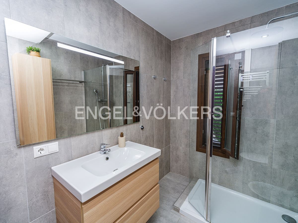 Bungalow de 3 habitaciones en Cabo de las Huertas en venta con piscina garaje - 565.000 € (Ref: 10172205)