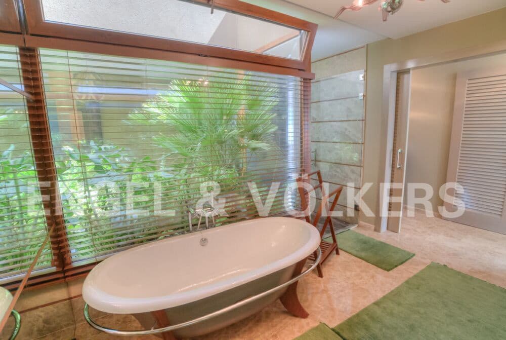 6 soveværelse Villa til salg i El Campello med swimmingpool garage - € 3.800.000 (Ref: 5888581)