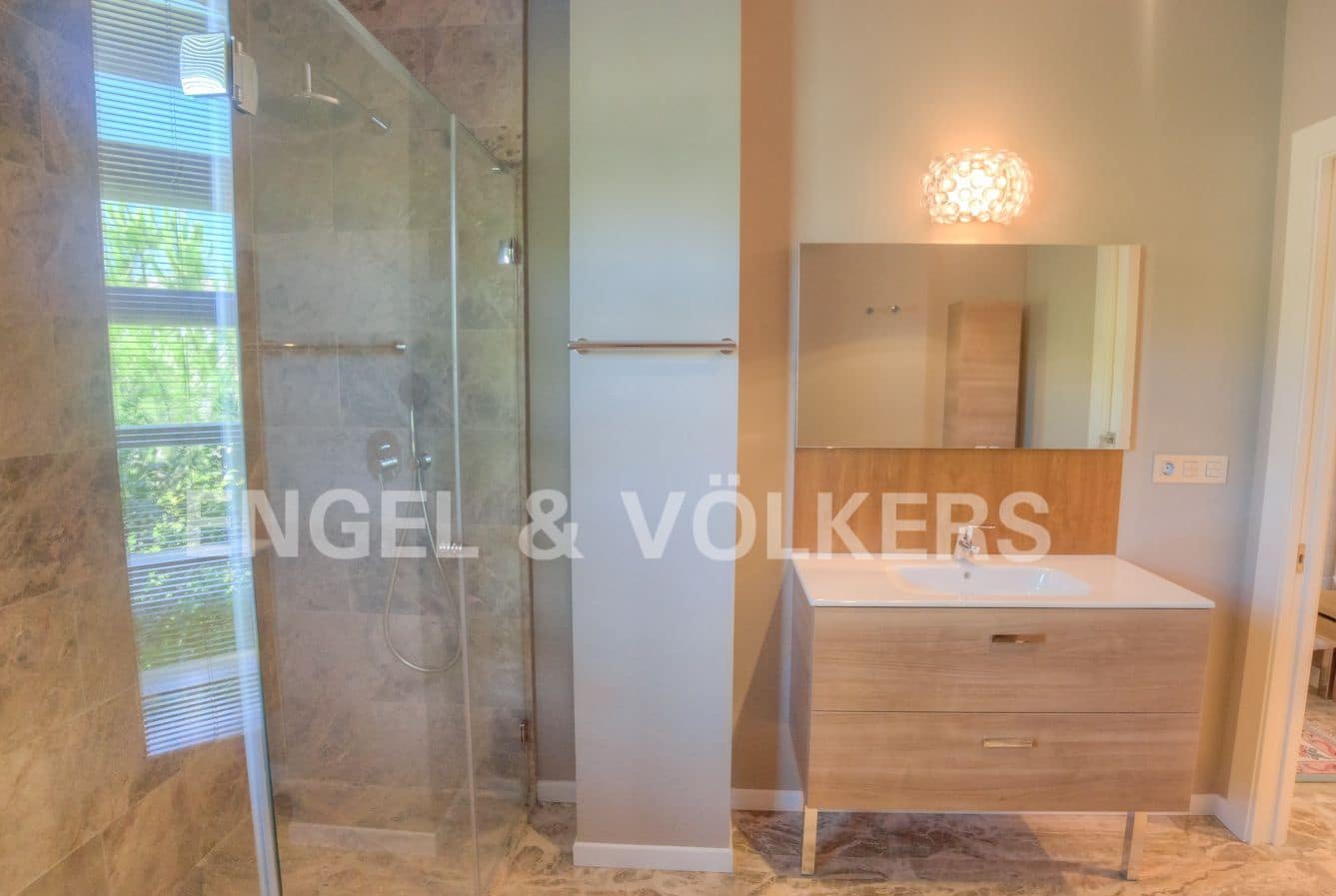 6 soveværelse Villa til salg i El Campello med swimmingpool garage - € 3.800.000 (Ref: 5888581)