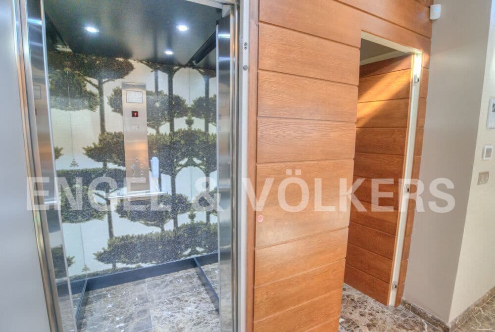 6 soveværelse Villa til salg i El Campello med swimmingpool garage - € 3.800.000 (Ref: 5888581)