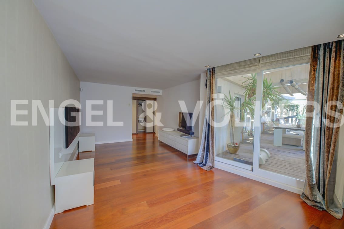 4 soveværelse Penthouse til salg i Alicante by med garage - € 1.200.000 (Ref: 5926627)