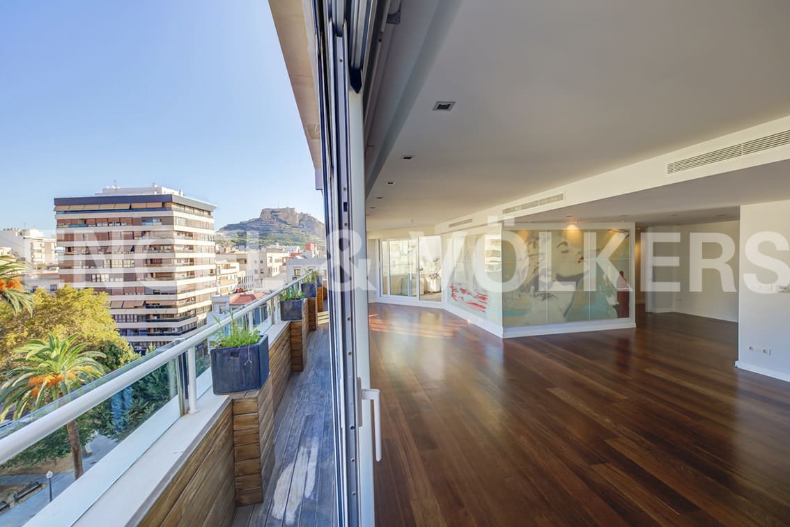 4 soveværelse Penthouse til salg i Alicante by med garage - € 1.200.000 (Ref: 5926627)
