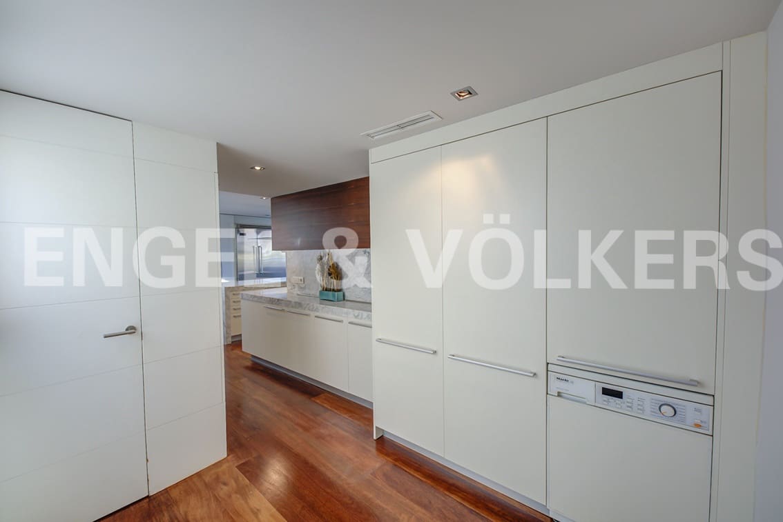 4 soveværelse Penthouse til salg i Alicante by med garage - € 1.200.000 (Ref: 5926627)