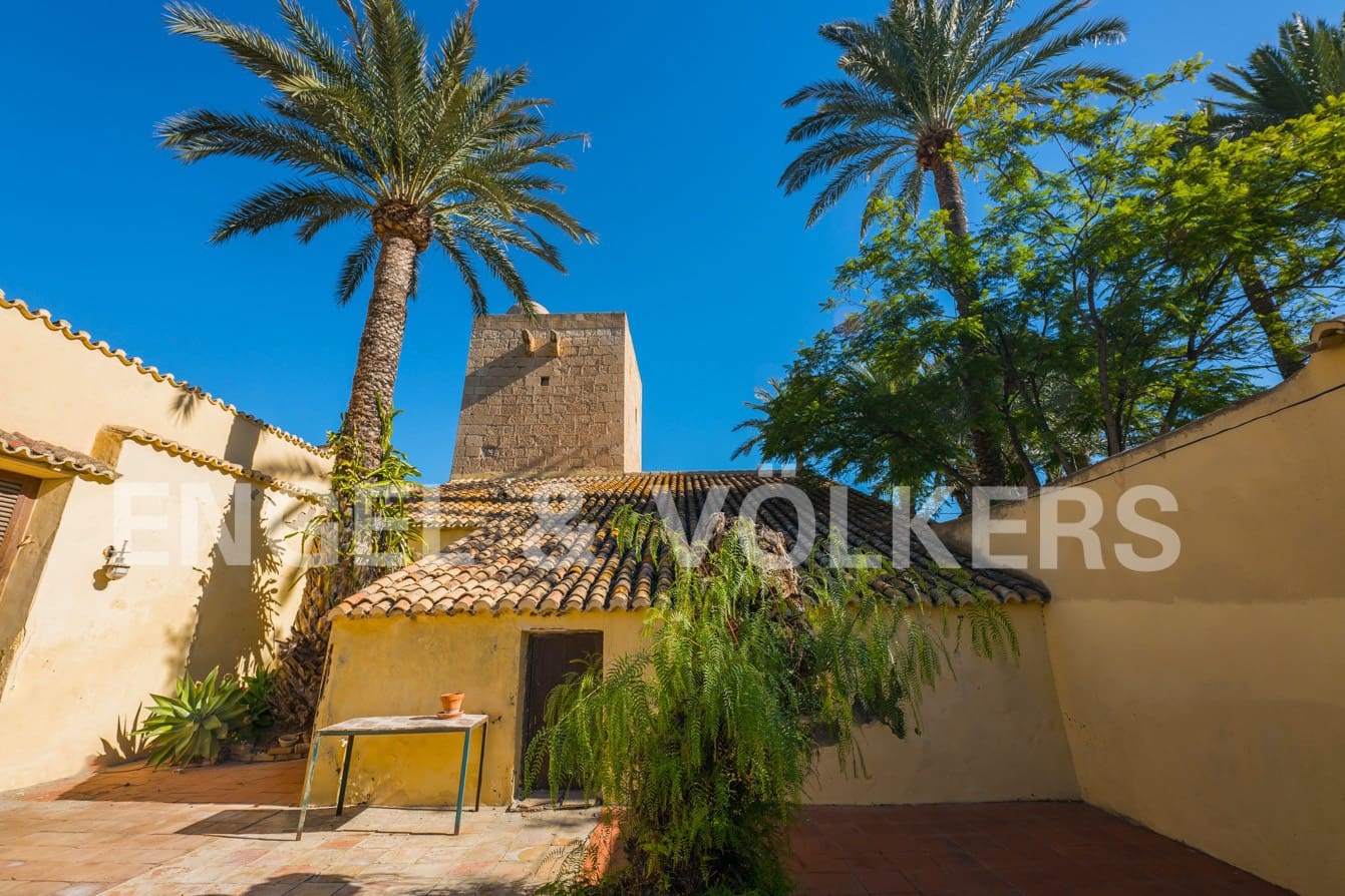 5 soveværelse Villa til salg i Alicante by med swimmingpool - € 1.150.000 (Ref: 5945090)