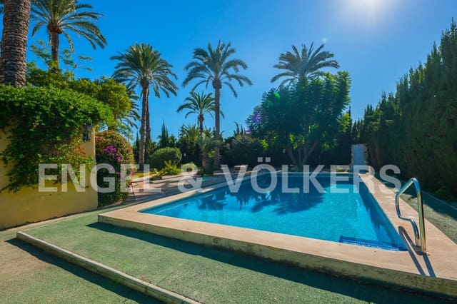 5 soverom Villa til salgs i Alicante by med svømmebasseng - € 1 150 000 (Ref: 5945090)