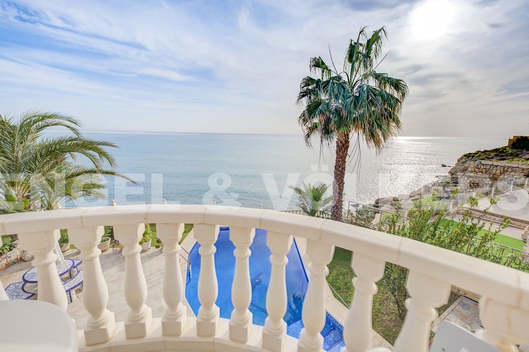 5 soveværelse Villa til salg i El Campello med swimmingpool garage - € 2.000.000 (Ref: 5950695)