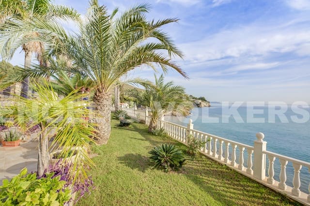 5 soveværelse Villa til salg i El Campello med swimmingpool garage - € 2.000.000 (Ref: 5950695)