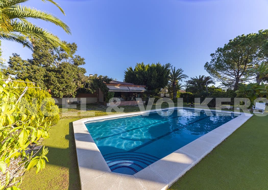 5 soveværelse Villa til salg i Elche / Elx med swimmingpool - € 750.000 (Ref: 5974435)