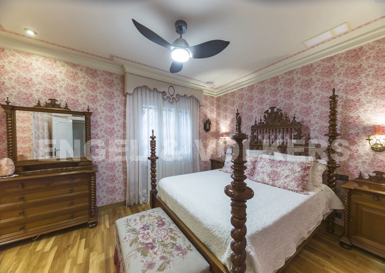 5 soveværelse Villa til salg i Elche / Elx med swimmingpool - € 750.000 (Ref: 5974435)