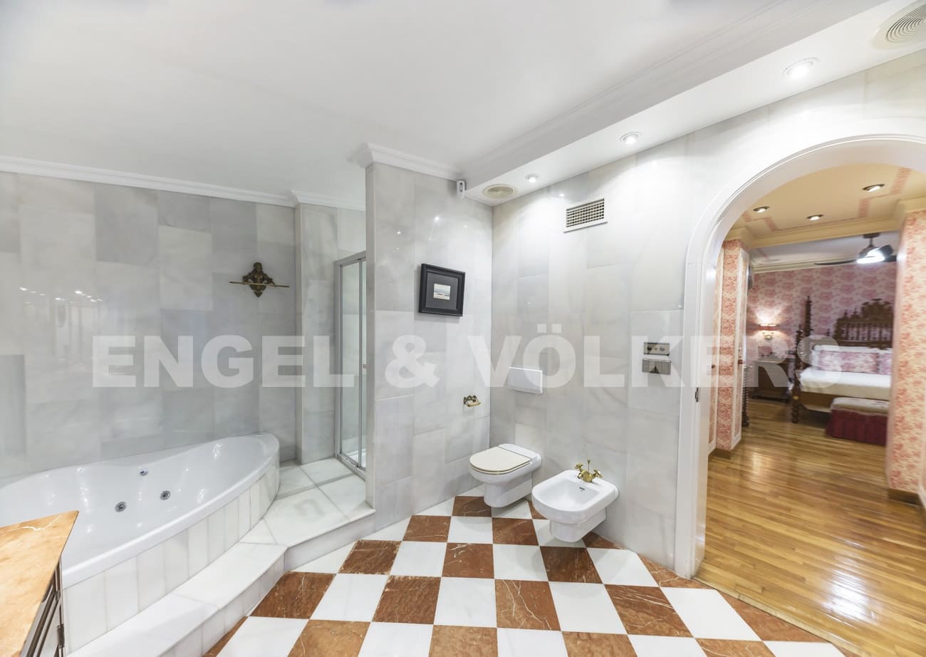 5 soveværelse Villa til salg i Elche / Elx med swimmingpool - € 750.000 (Ref: 5974435)