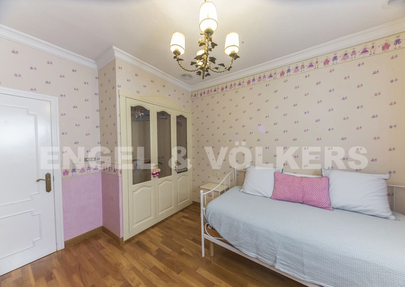 5 soveværelse Villa til salg i Elche / Elx med swimmingpool - € 750.000 (Ref: 5974435)