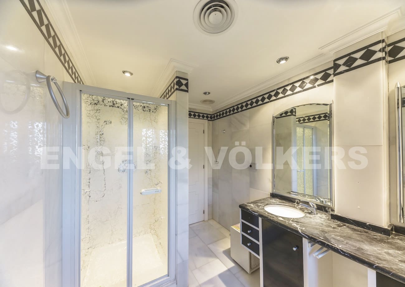 5 soveværelse Villa til salg i Elche / Elx med swimmingpool - € 750.000 (Ref: 5974435)