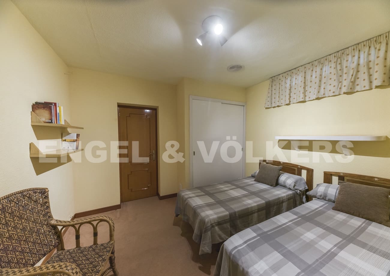 5 soveværelse Villa til salg i Elche / Elx med swimmingpool - € 750.000 (Ref: 5974435)