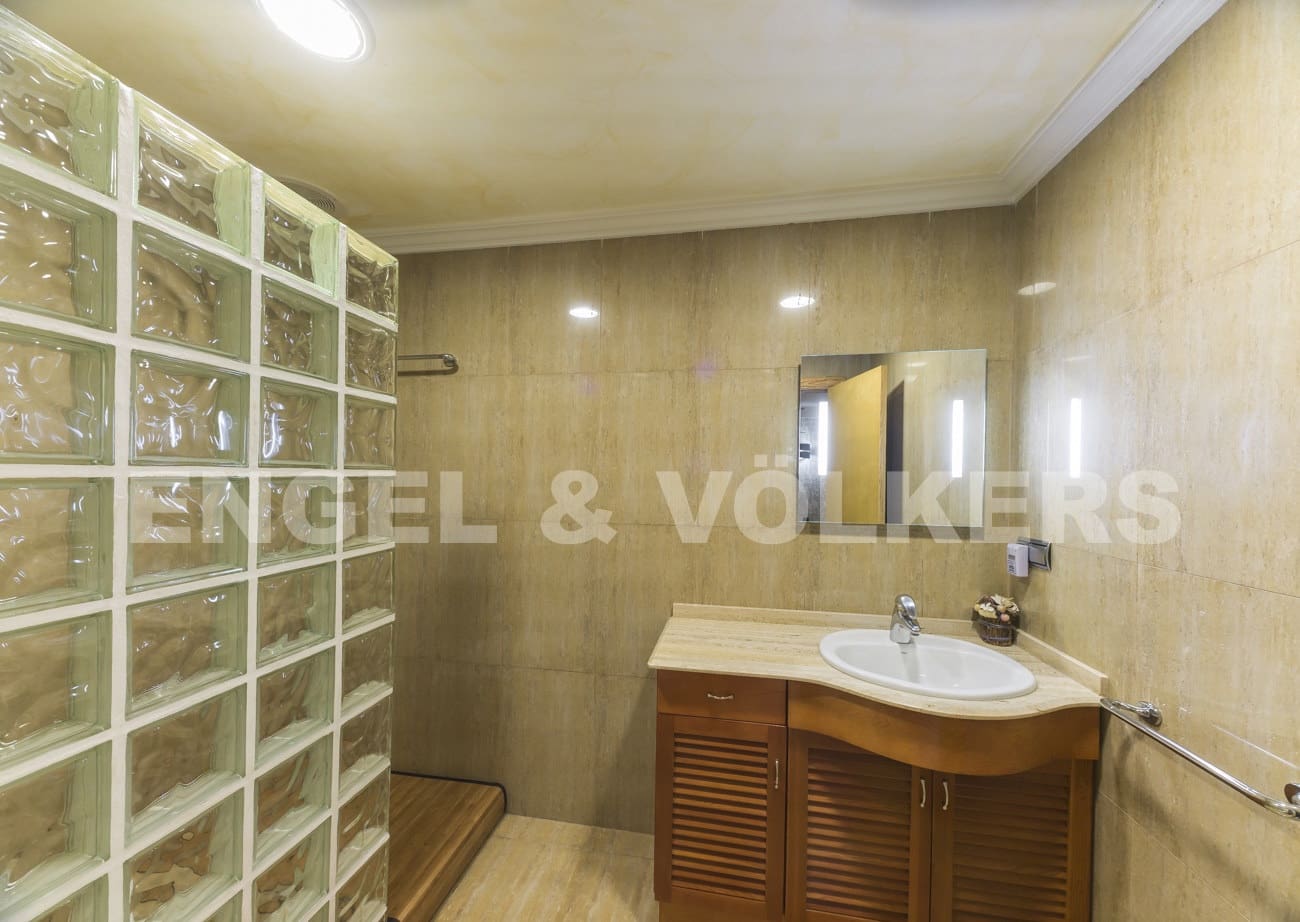 5 soveværelse Villa til salg i Elche / Elx med swimmingpool - € 750.000 (Ref: 5974435)