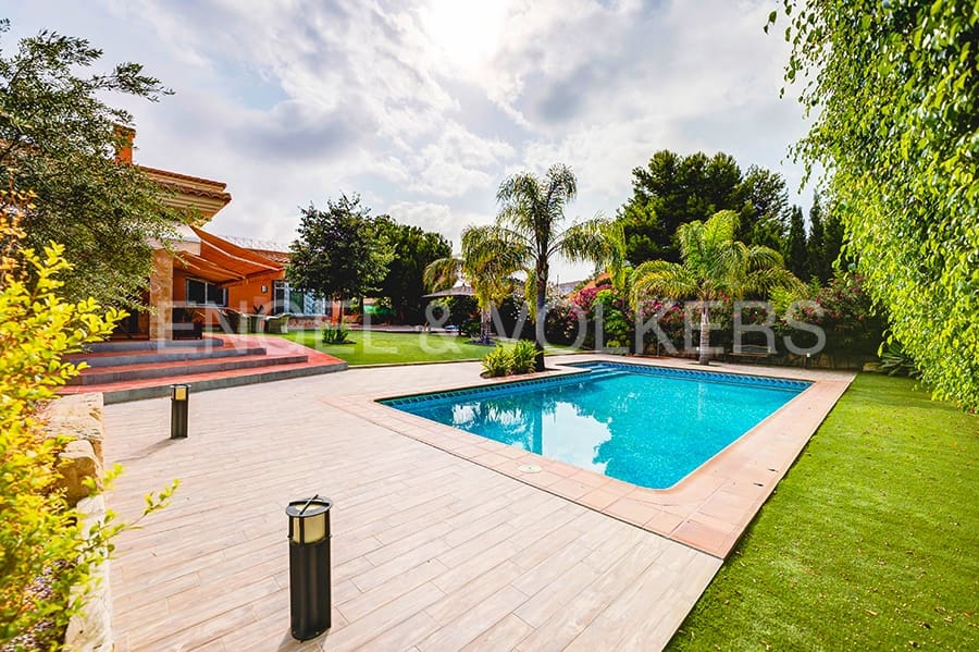 5 bedroom Villa for sale in Alicante / Alacant city with pool garage - € 1,200,000 (Ref: 6271719)