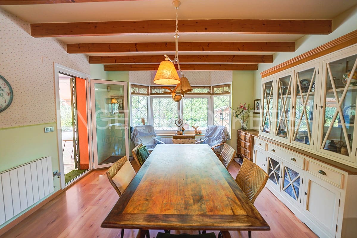 5 bedroom Villa for sale in Alicante / Alacant city with pool garage - € 1,200,000 (Ref: 6271719)