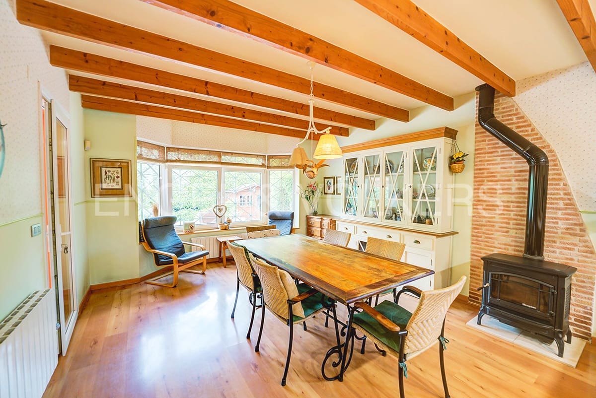 5 bedroom Villa for sale in Alicante / Alacant city with pool garage - € 1,200,000 (Ref: 6271719)