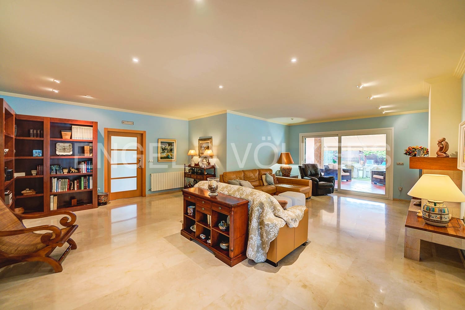 5 bedroom Villa for sale in Alicante / Alacant city with pool garage - € 1,200,000 (Ref: 6271719)