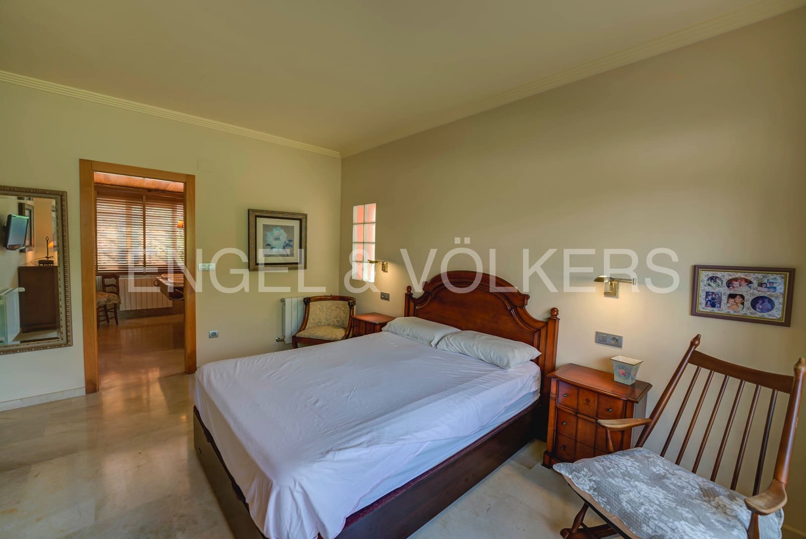 5 bedroom Villa for sale in Alicante / Alacant city with pool garage - € 1,200,000 (Ref: 6271719)