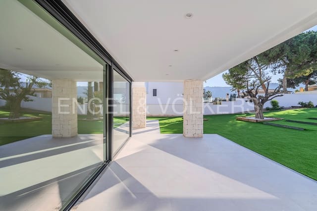 4 sovrum Villa till salu i Alicante stad med pool garage - 1 695 000 € (Ref: 6330396)